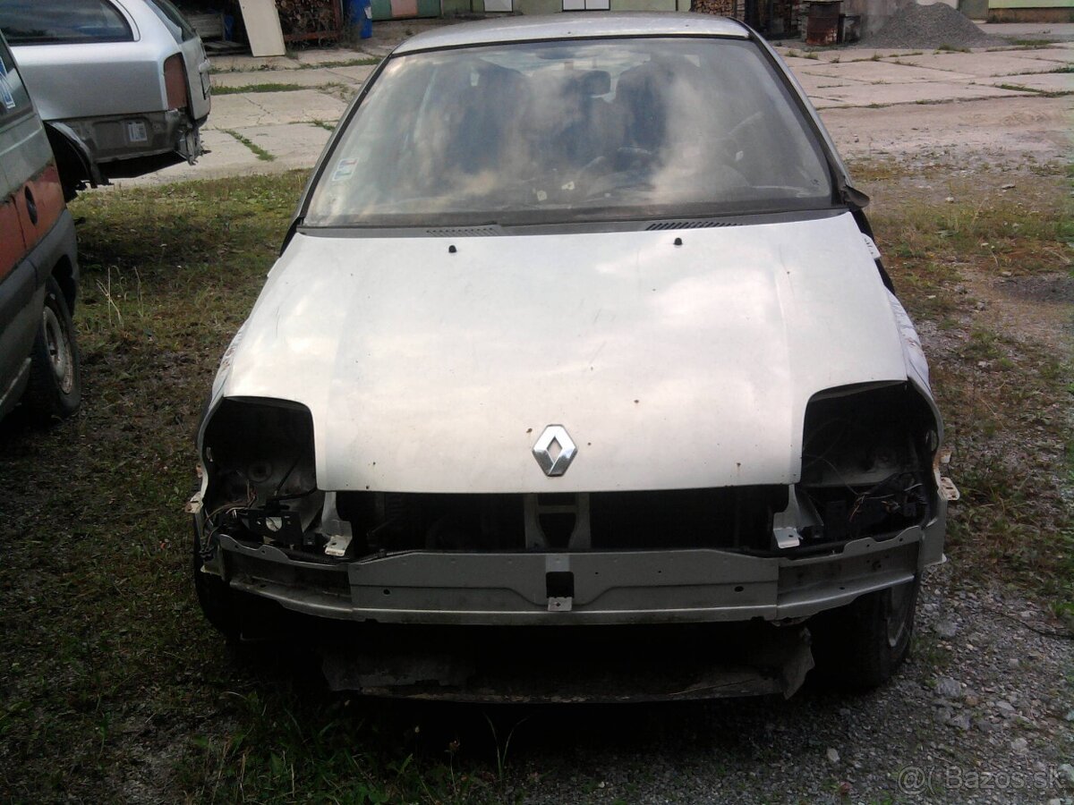 Rozpredam Renault clio 2 a thaliu