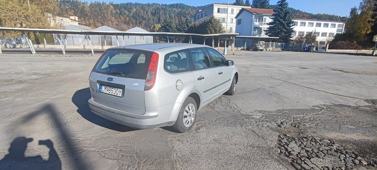 Ford Focus Combi 1.6i Benzin