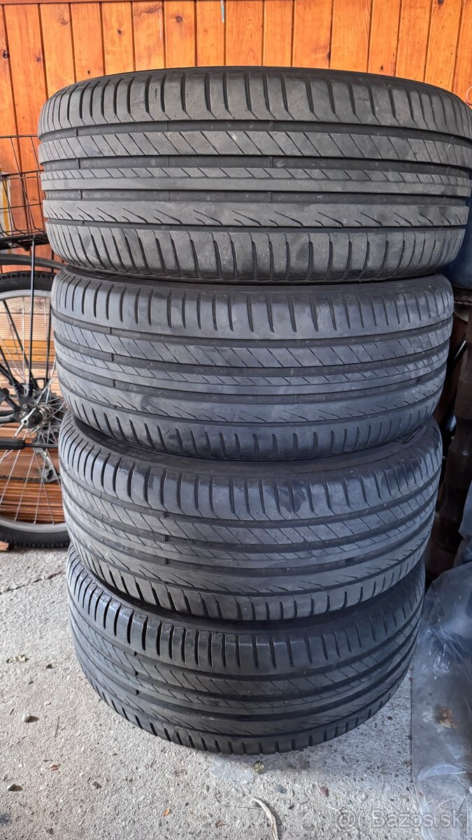 Pirelli Cinturato P7 235/45 R18 94W