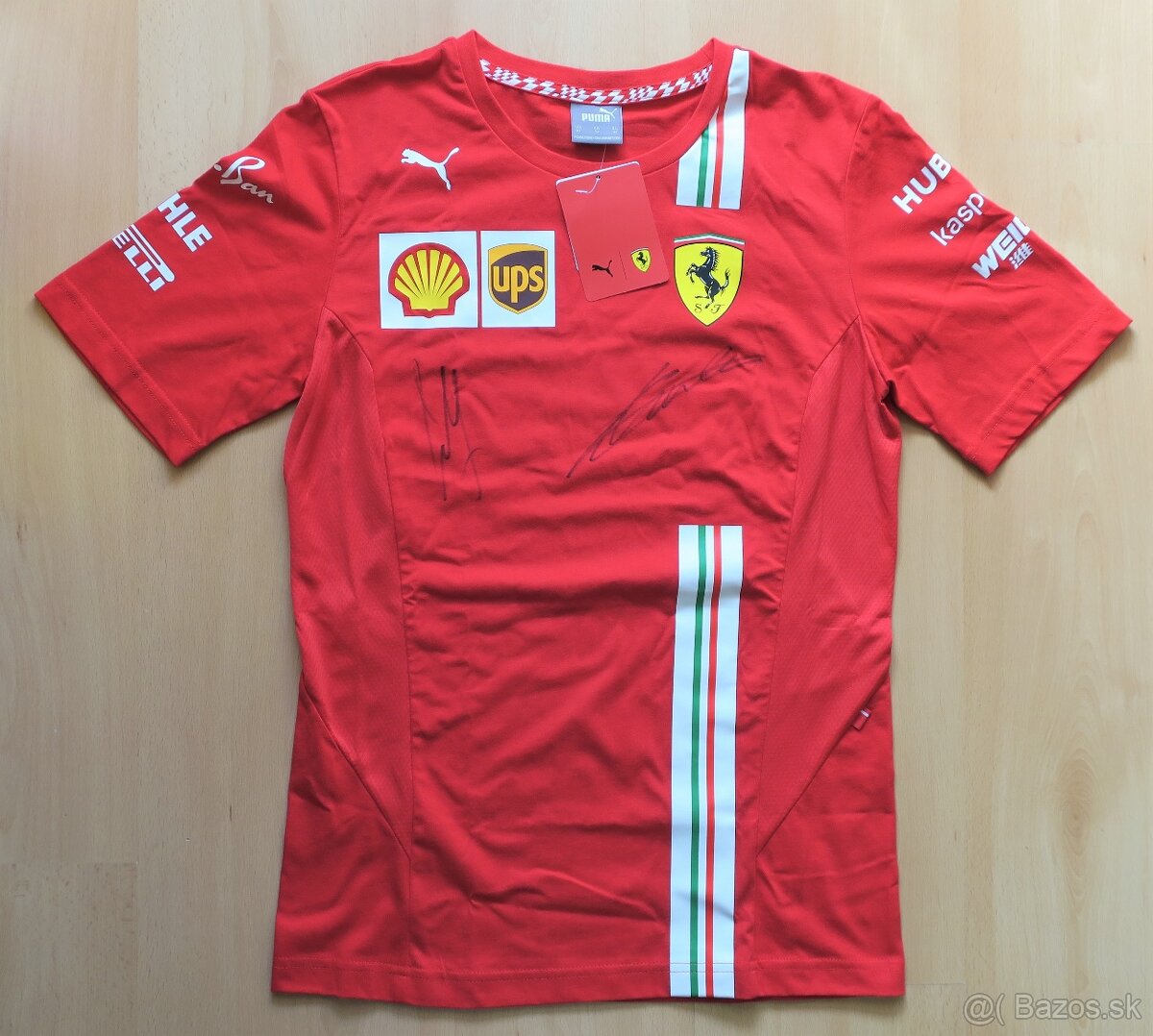 Týmový dres Ferrari originální autogramy Leclerc a Sainz