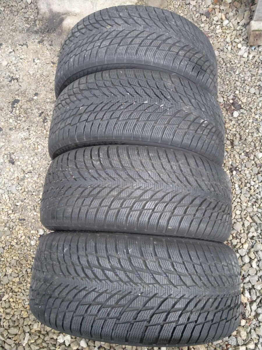 235/45 R18 98 V XL NOKIAN zimné.