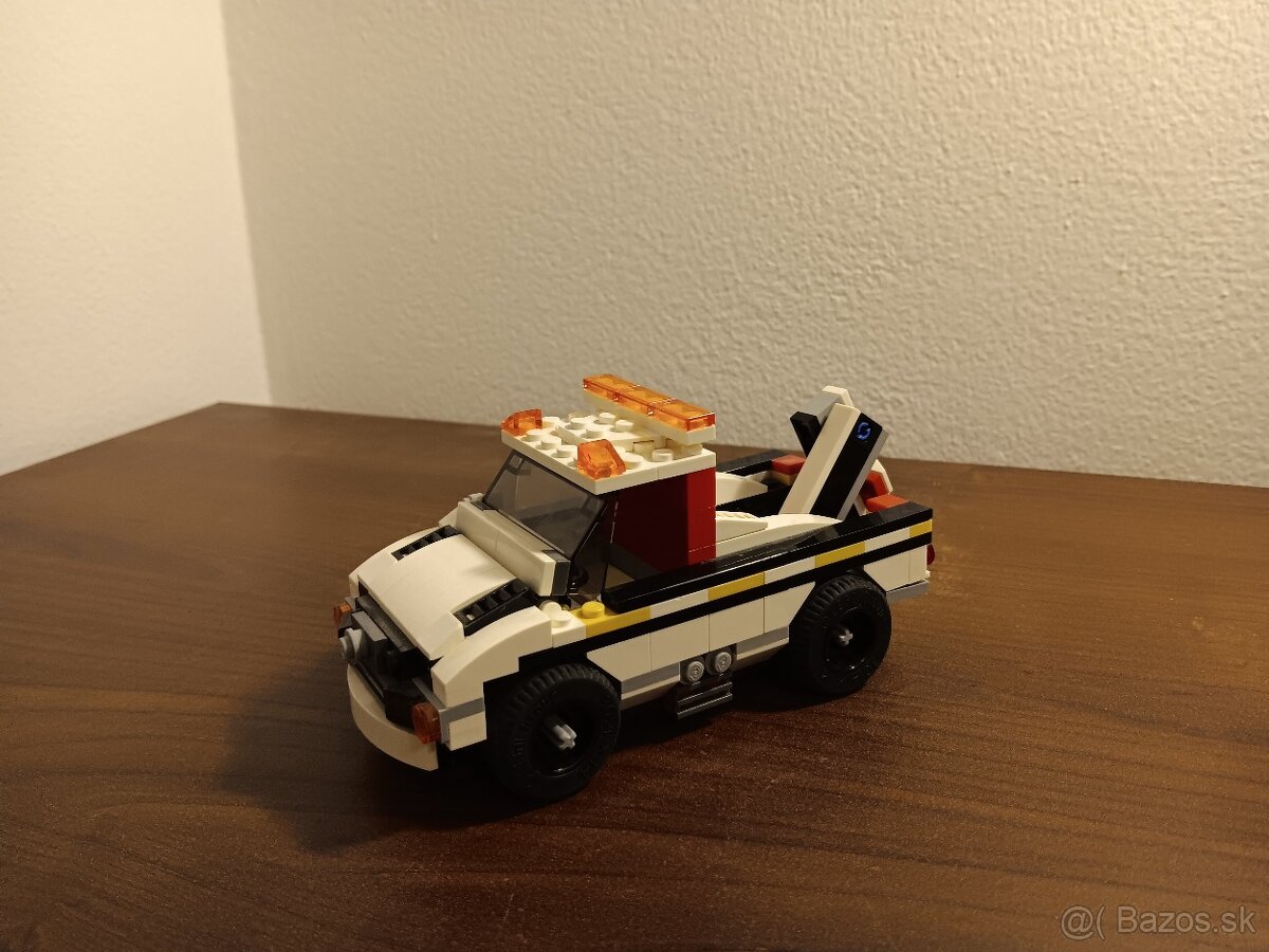 Lego set - Odťahovacie auto (biele)