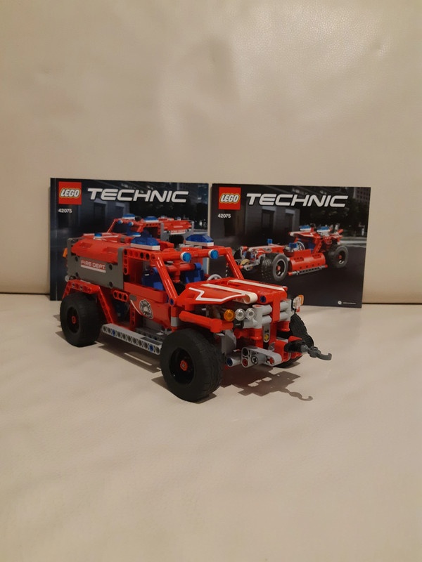 LEGO Technic 42075 Záchranné auto