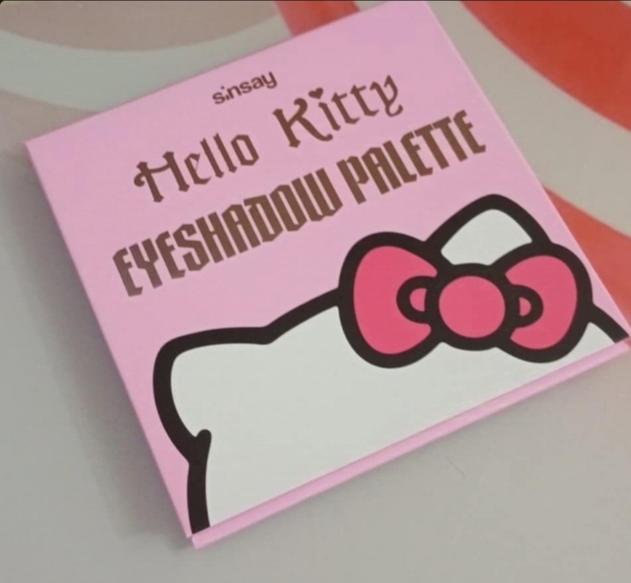 HELLO KITTY očné tiene