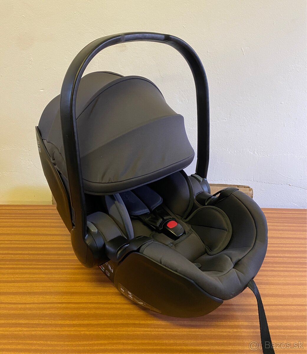 Polohovateľná autosedačka Britax-Römer Baby-Safe 5Z2