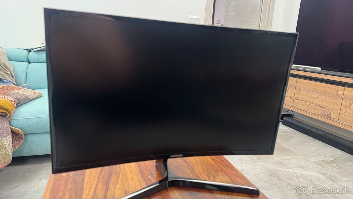 27" Samsung C27F396