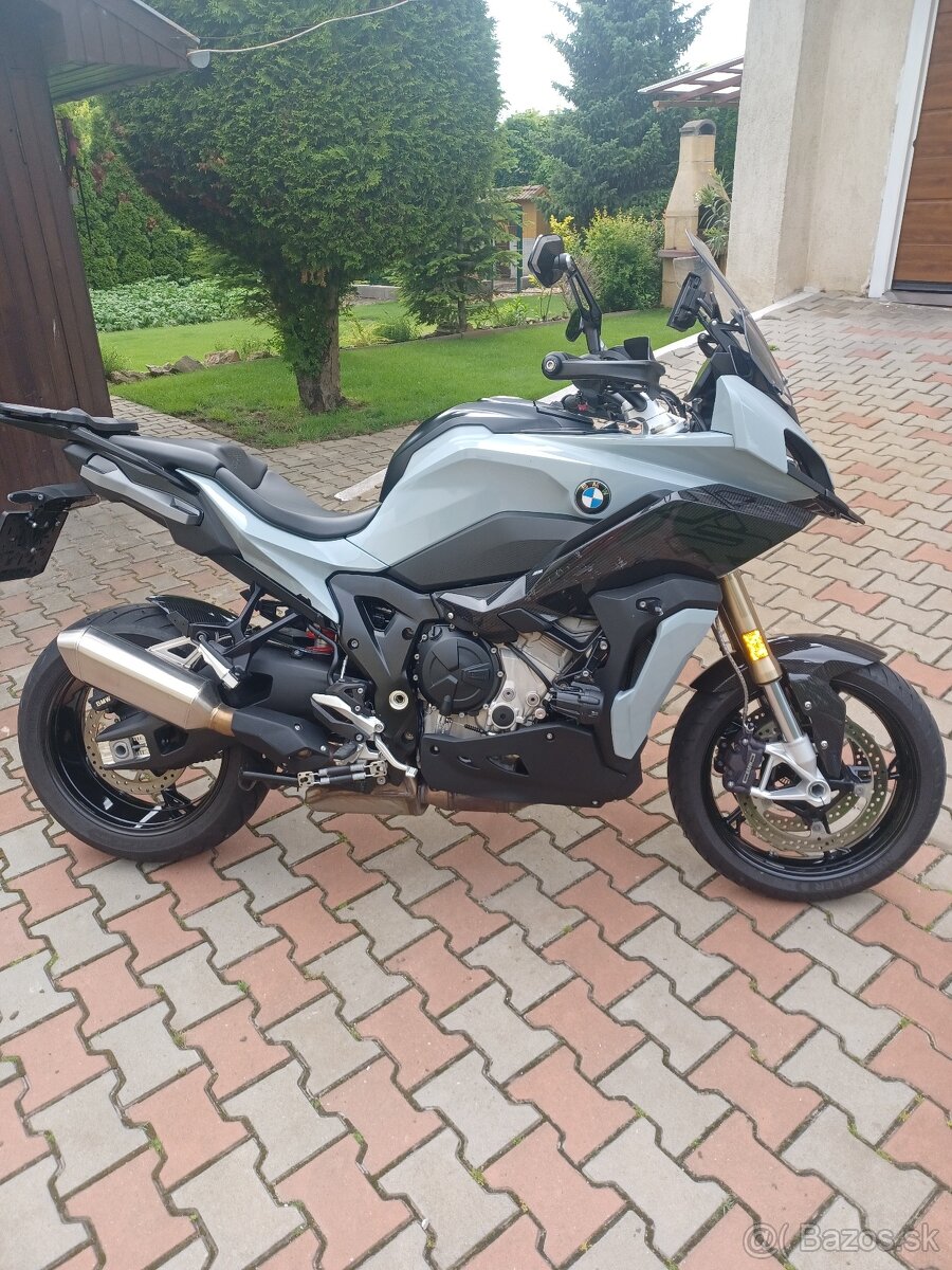 BMW S1000XR