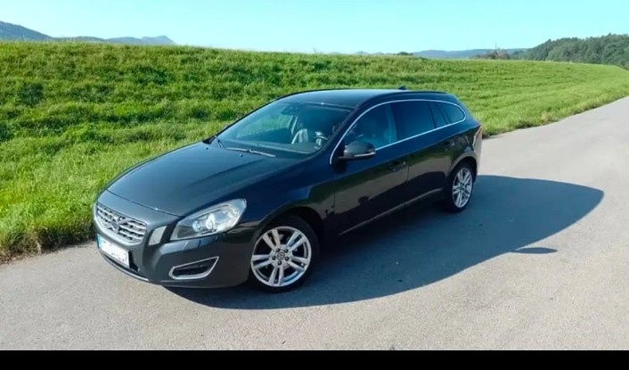 Volvo V60 NOVÁ STK top stav