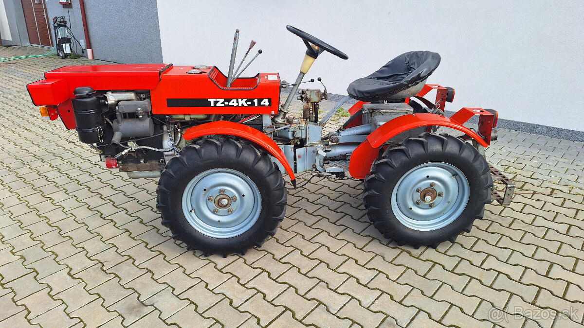 malotraktor TZ-4K-14 s motorem dvouválec