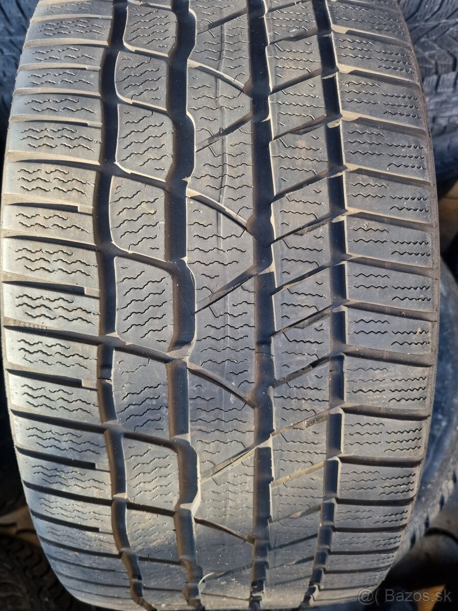 265/30R20 Continental