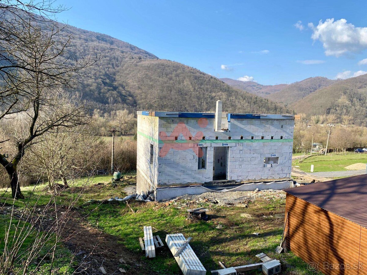 Bez maklérov predám slnečný dom v lokalite Rudno nad Hronom 