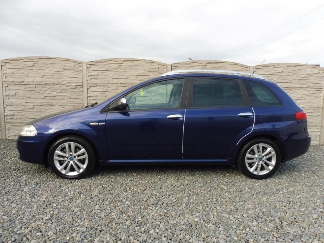 Fiat Croma 2.4JTD AUT/NAVI/KŮŽE/PAN 1A