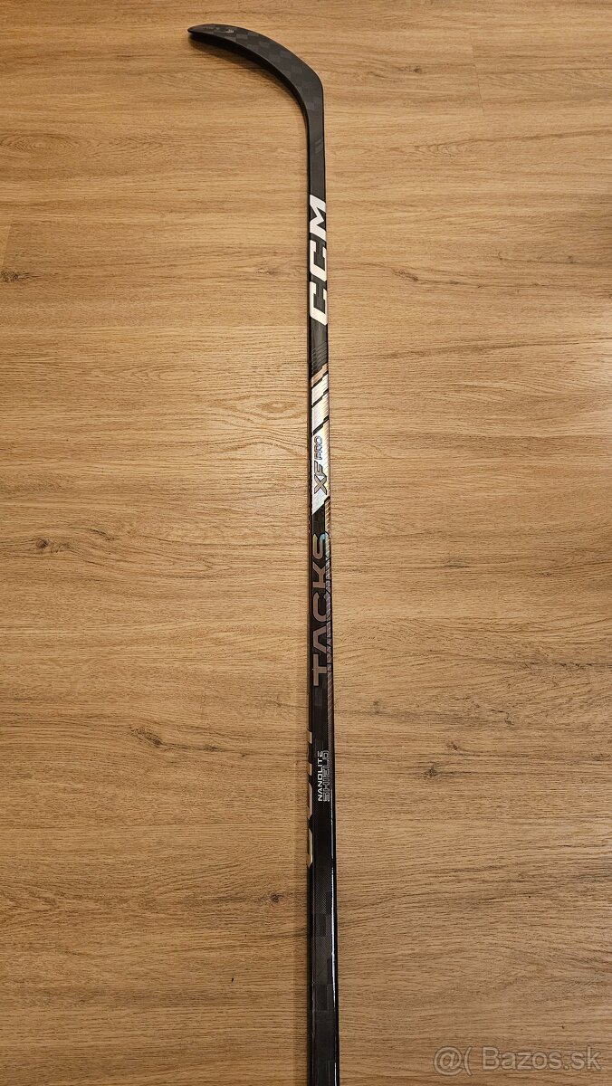 CCM Tacks XF pro prava 77 P29