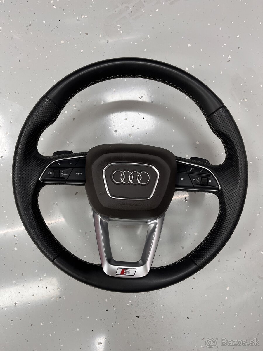 Volant s vyhrievanim Audi