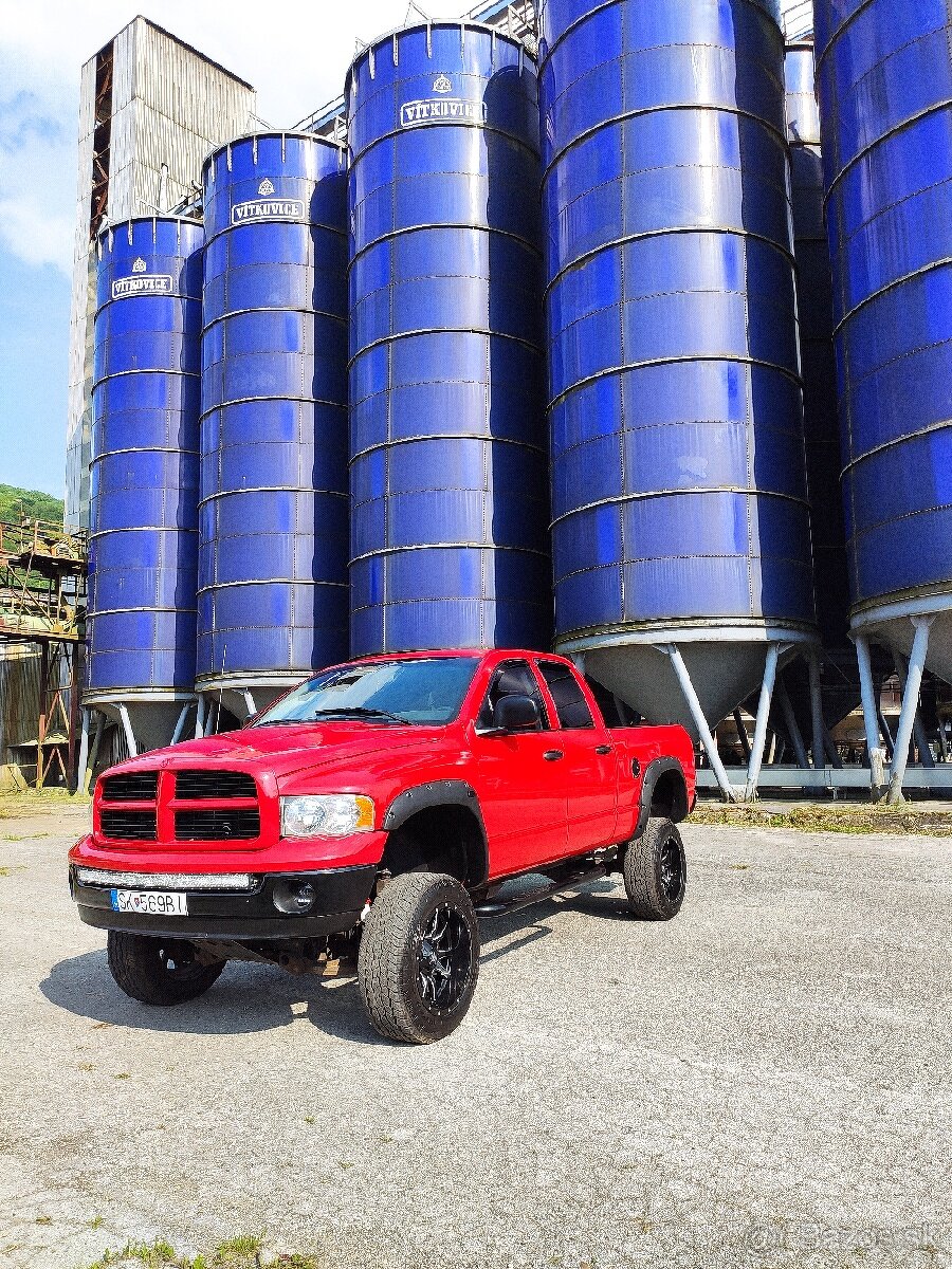 DODGE RAM 1500 SLT 5,7 HEMI 4X4 2005 - Znížená cena