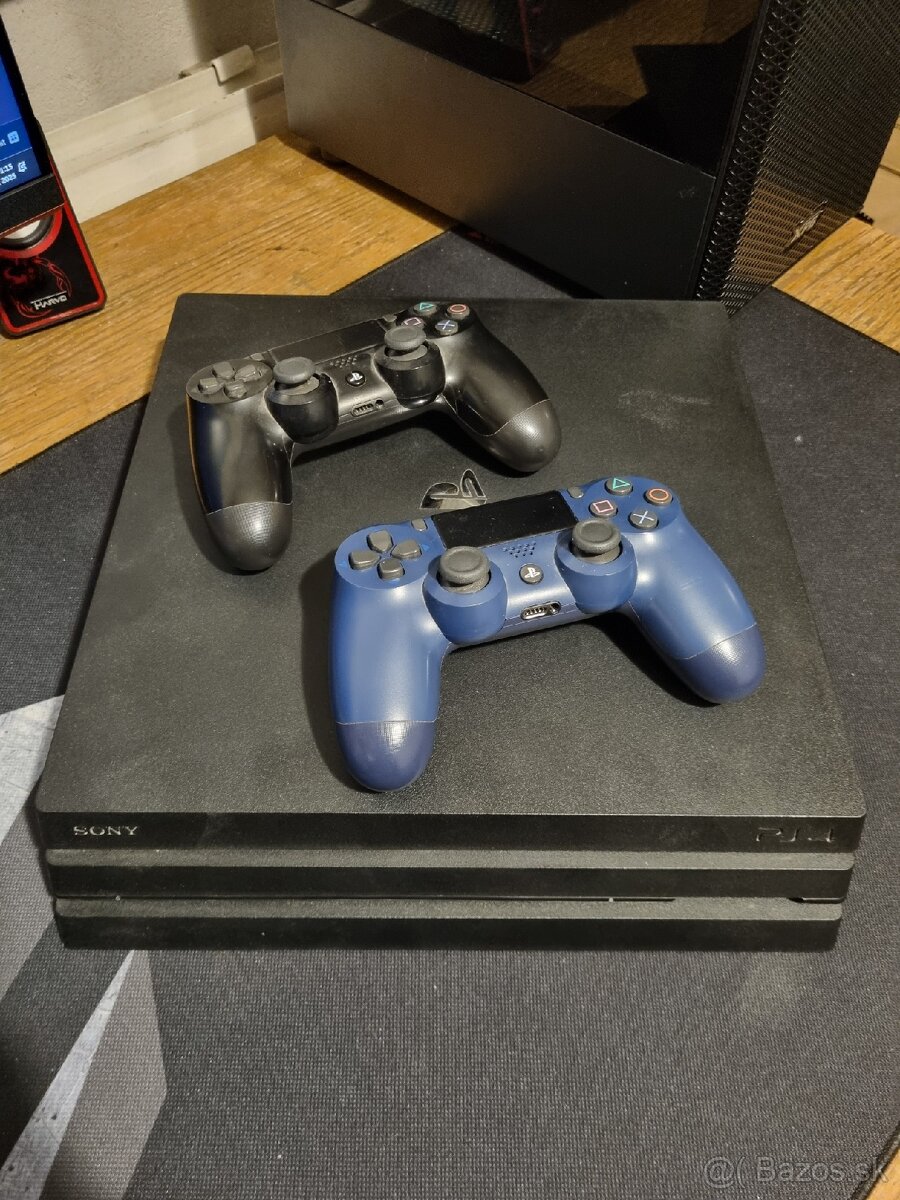 PS4 PRO 1TB + 2 Ovládače