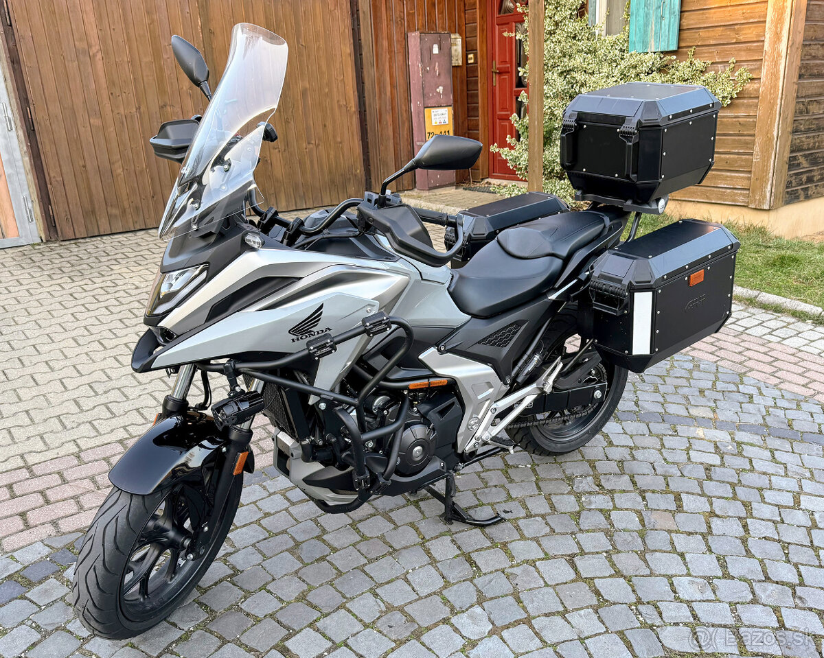 Honda NC750x DCT (2023)