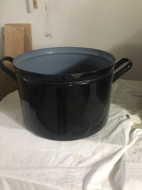 Smaltovaný hrniec-objem 25 litrov