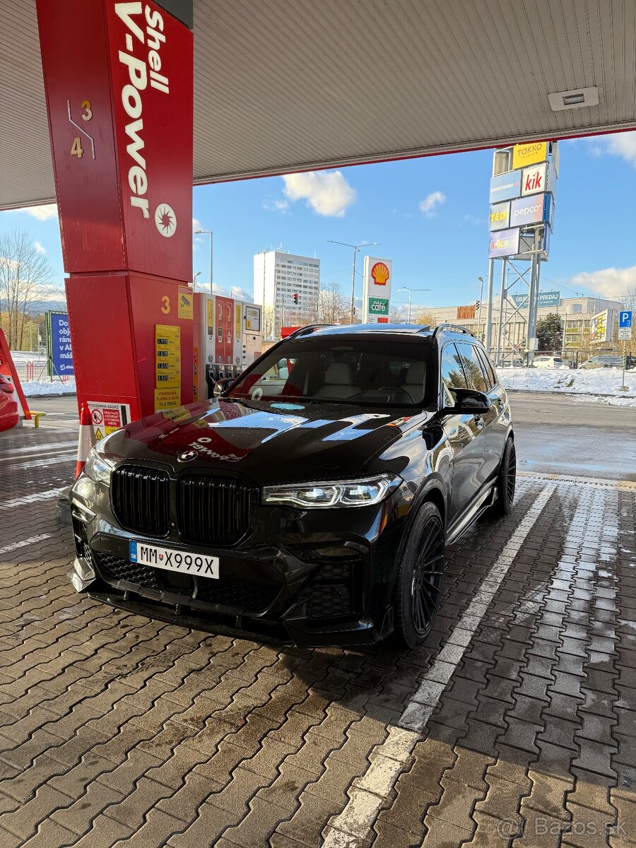 BMW X7 M50i BLACK INDIVIDUAL Full výbava  možná výmena