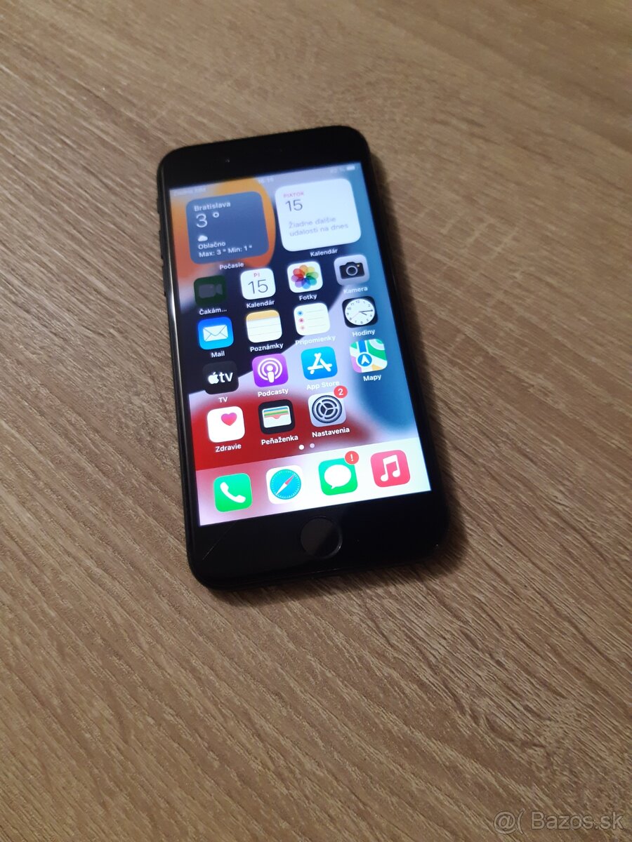 iPhone 7 / 32GB Čierny TOP stav