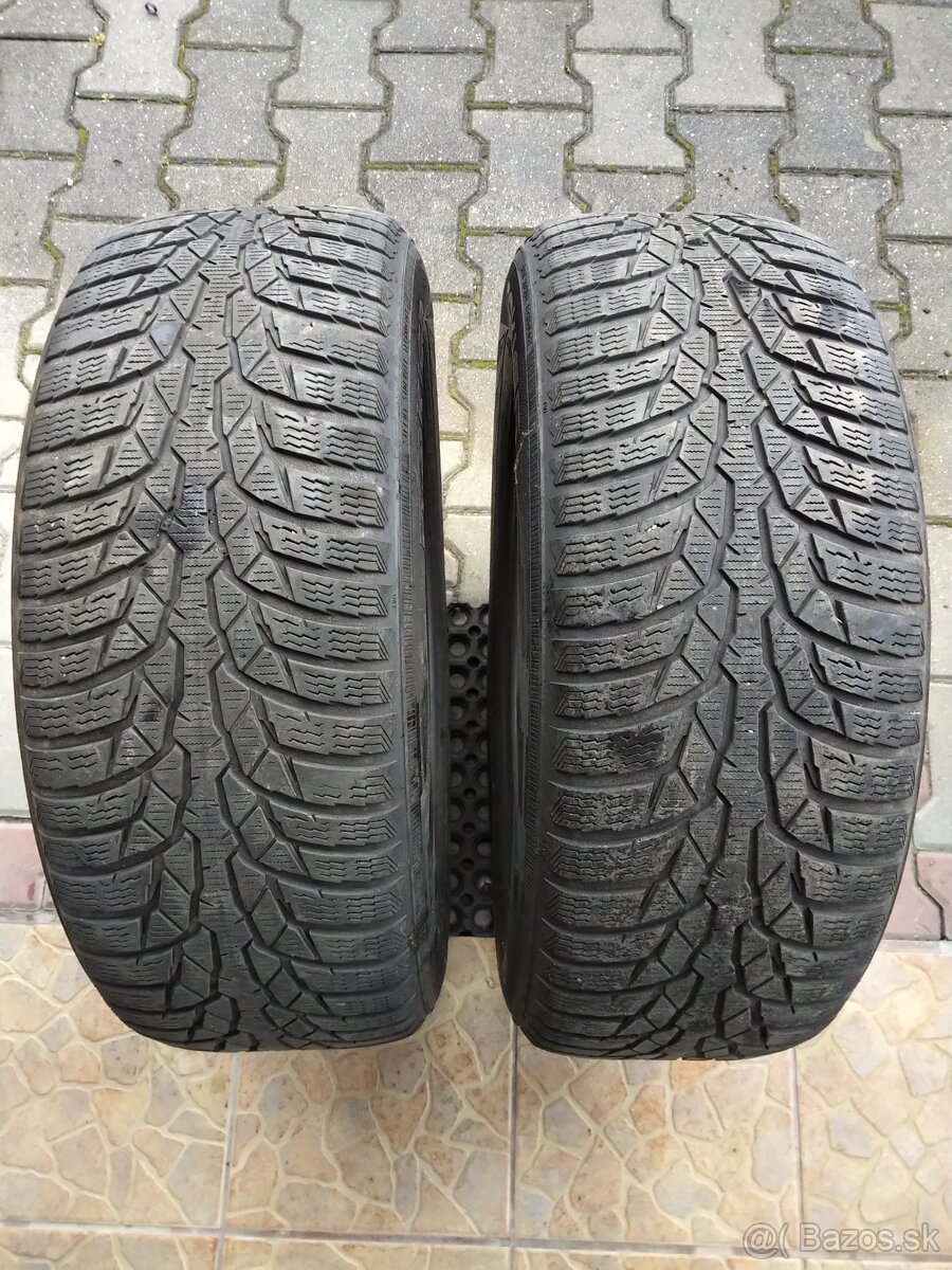 Nokian WRd4 215/60 R16 XL