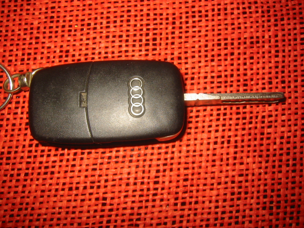 AUDI A8 , S8 D2 1994 - 2002 - diely z vozidla