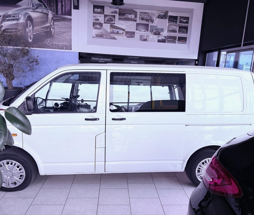 Volkswagen Transporter T5 1.9Tdi 6 miestne