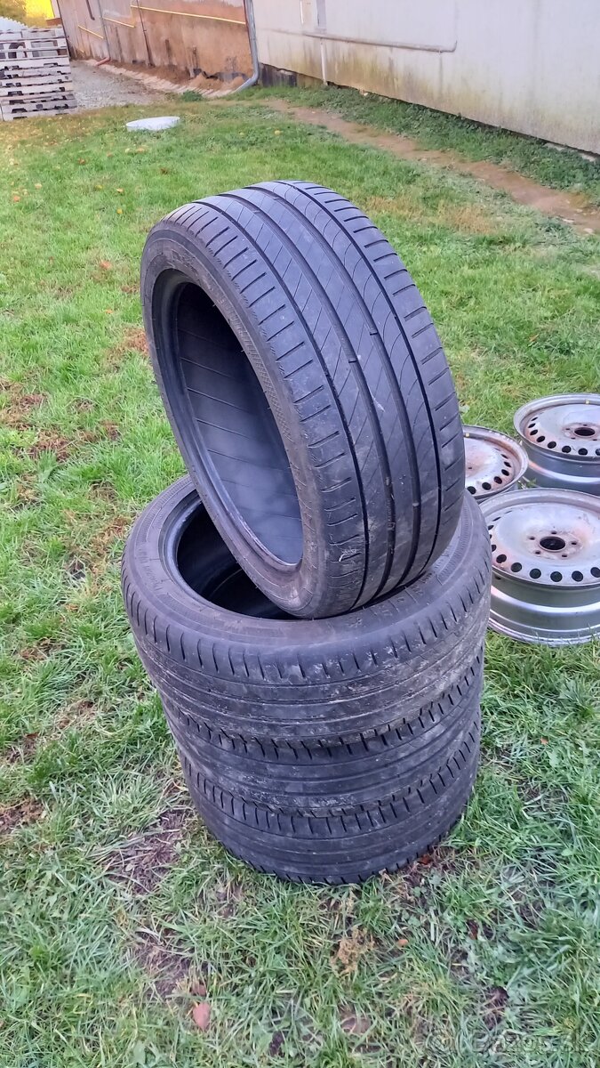 225/45r17 91W Falken letne