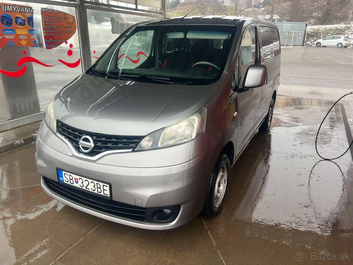 Nissan NV200