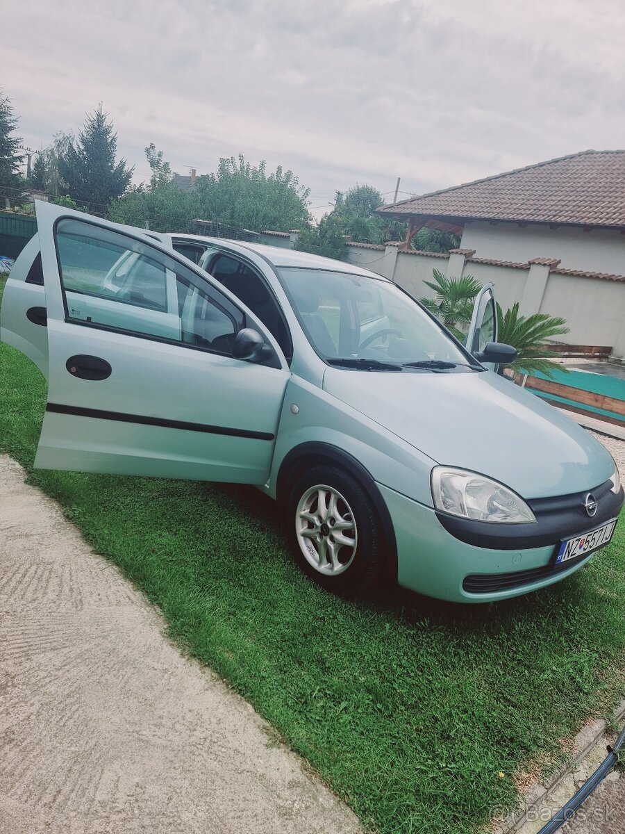 Predám Opel Corsa 1.0  12V