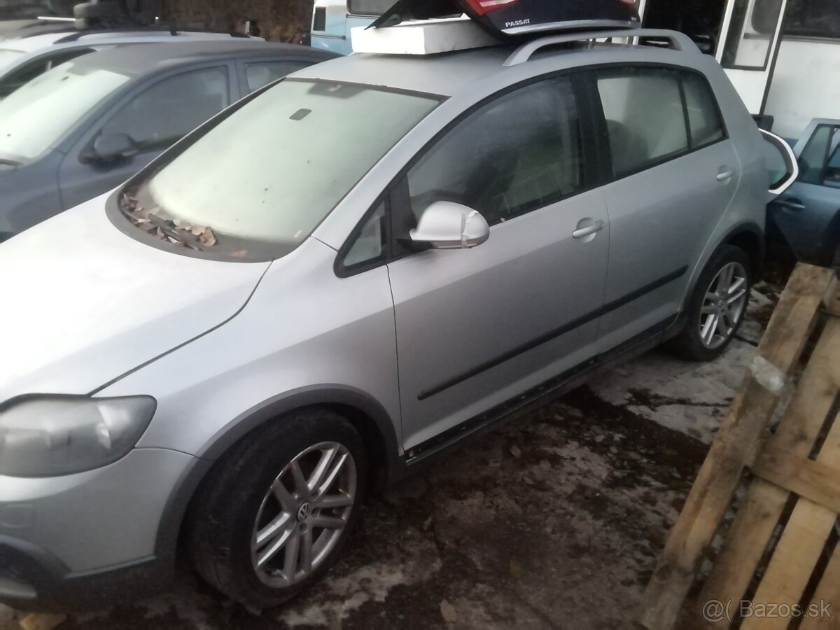 Rozpredám volkswagen golf 5 plus cross