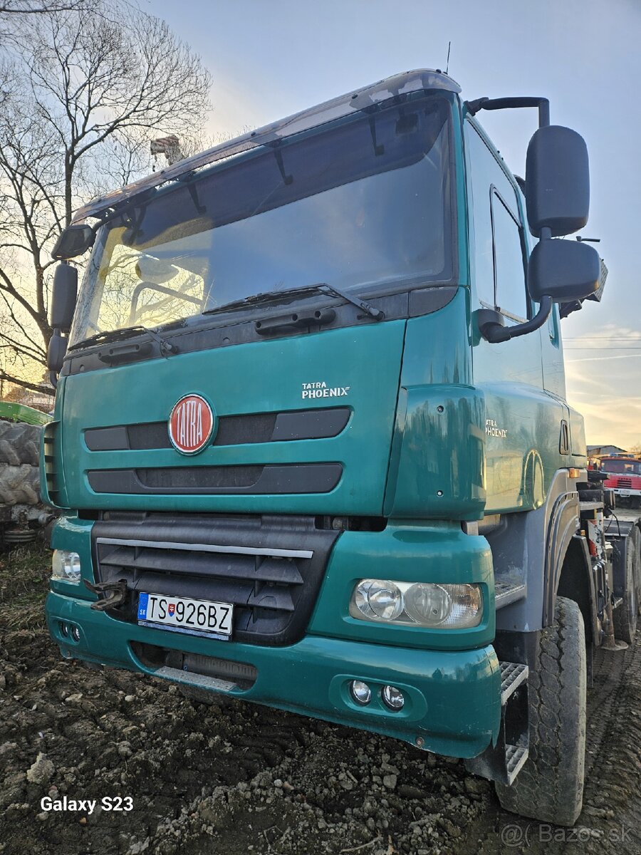 Lesovoz Tatra phoenix 460 6x6.