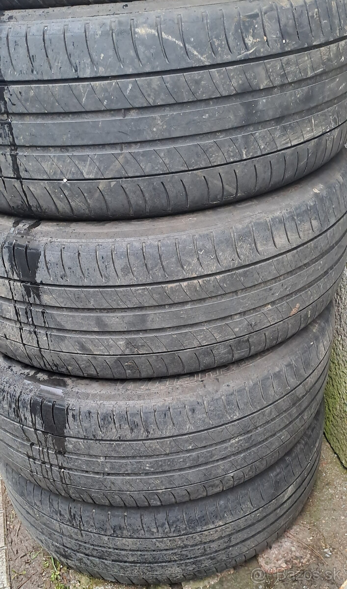 Predam letne pneu 225/55R18 Michelin 98V