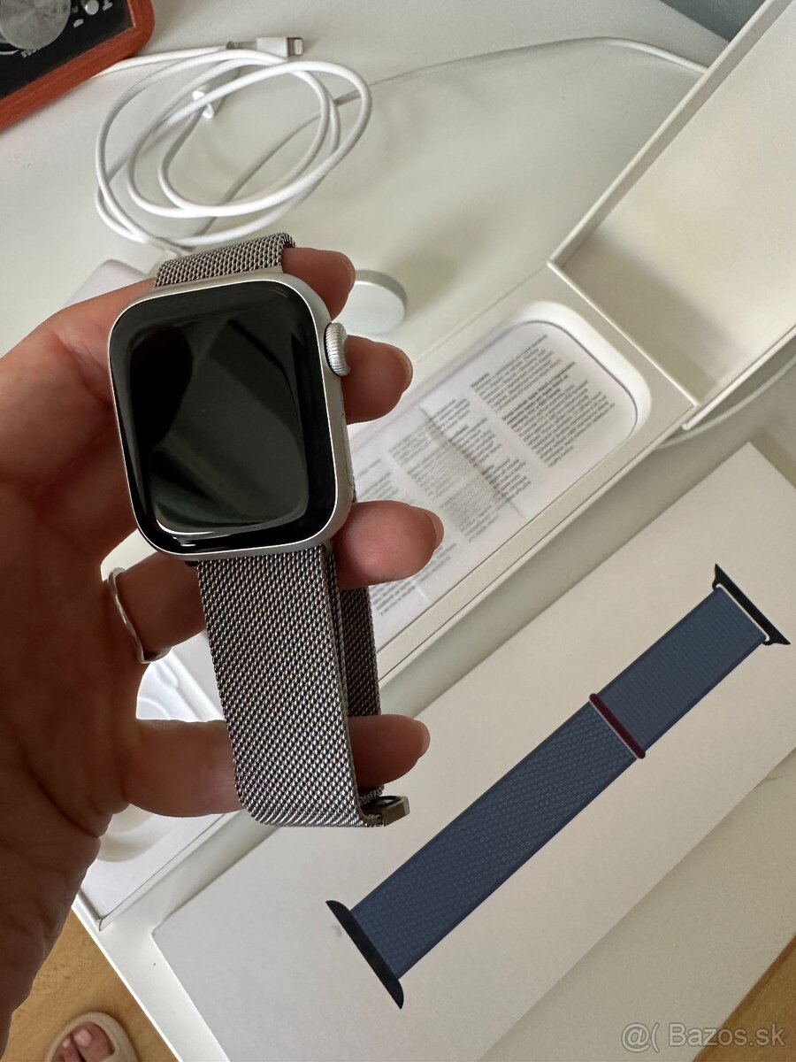 Apple Watch S9 GPS 41mm Silver + Nabíjačka