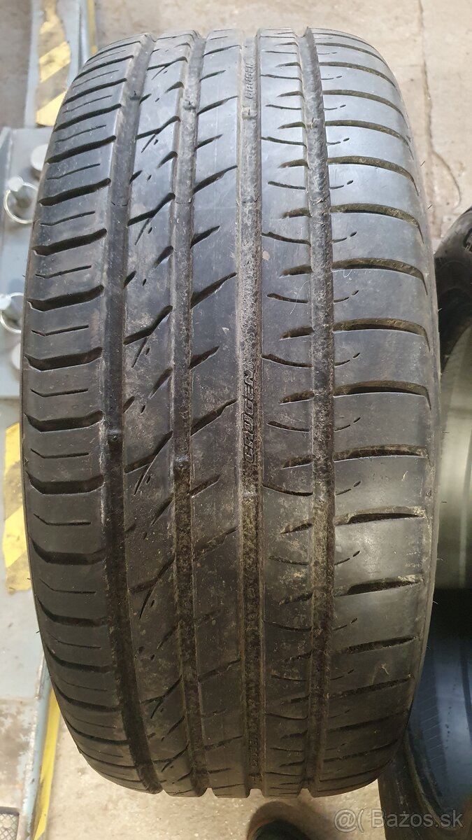 Kumho 255/50 r19