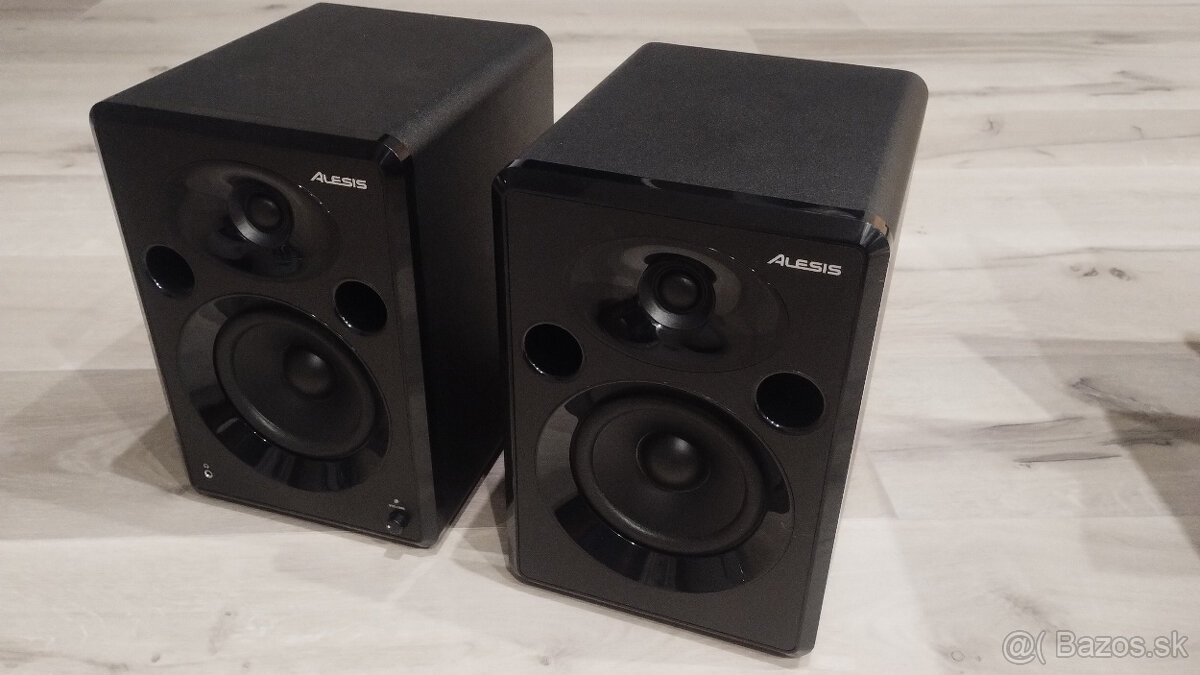 štúdiové monitory Alesis Elevate 5 MKII