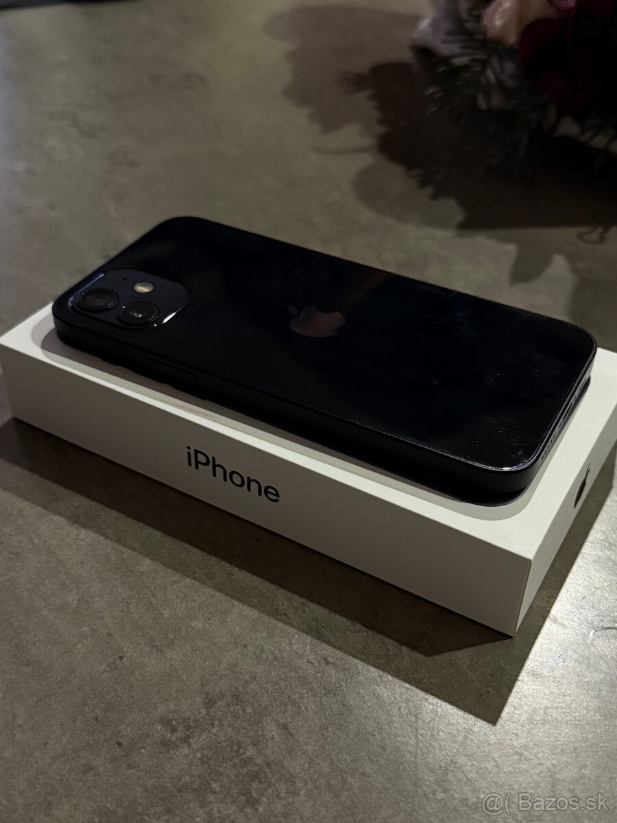 iPhone 12, 64 GB