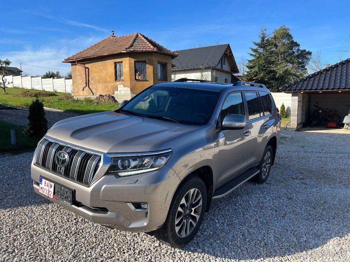 TOYOTA LAND CRUISER - 2.8l,4x4, 204k, Automat, V ZÁRUKE