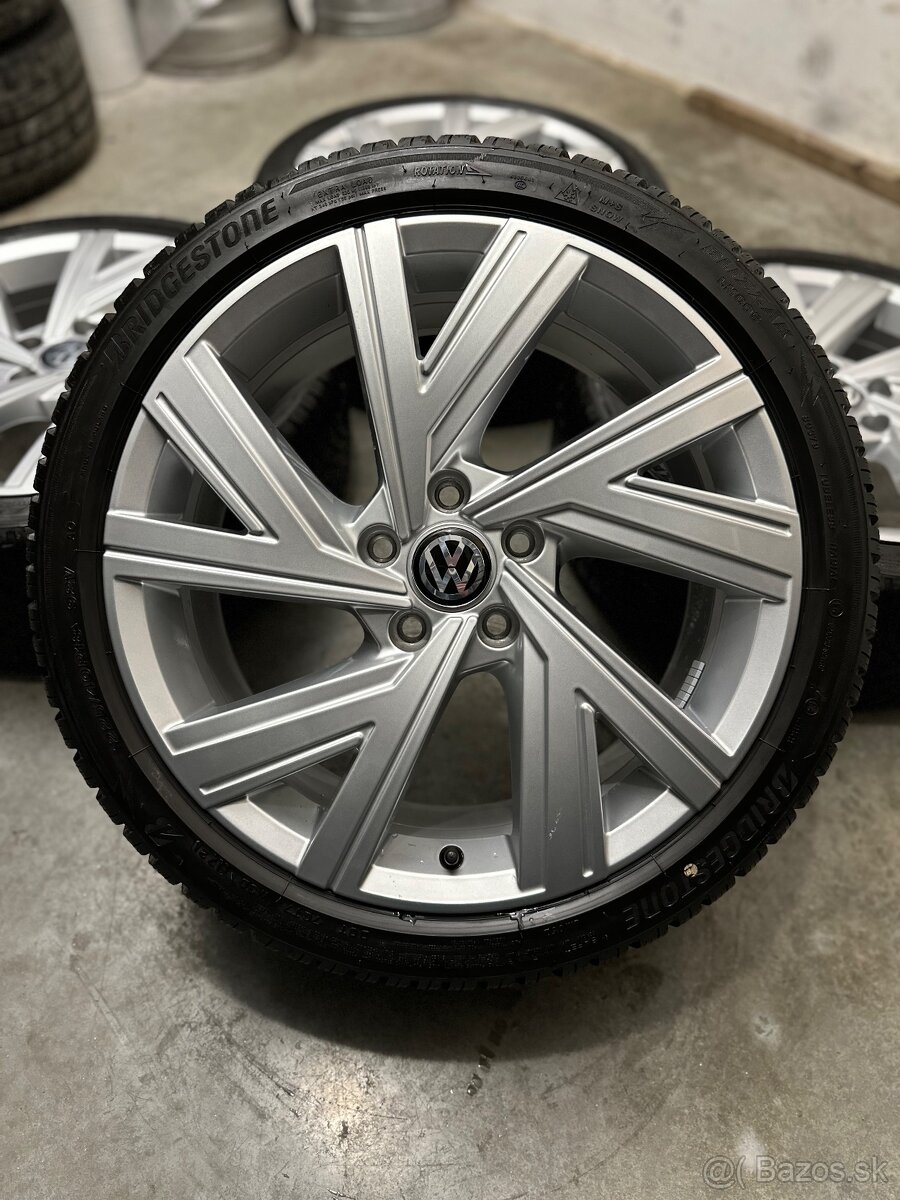 Zimná sada VW Bergamo 5x112 R18 , 225/40/18 Golf VIII.