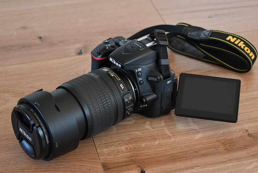 Nikon D5500 - wifi - dotyk. displej - AF VR objektiv 18-105