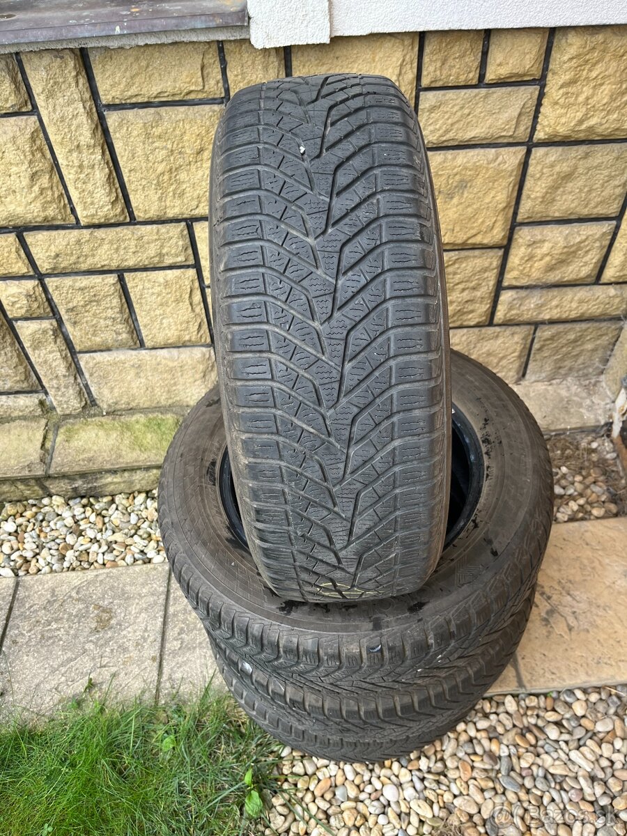 215/60 r16 Yokohama