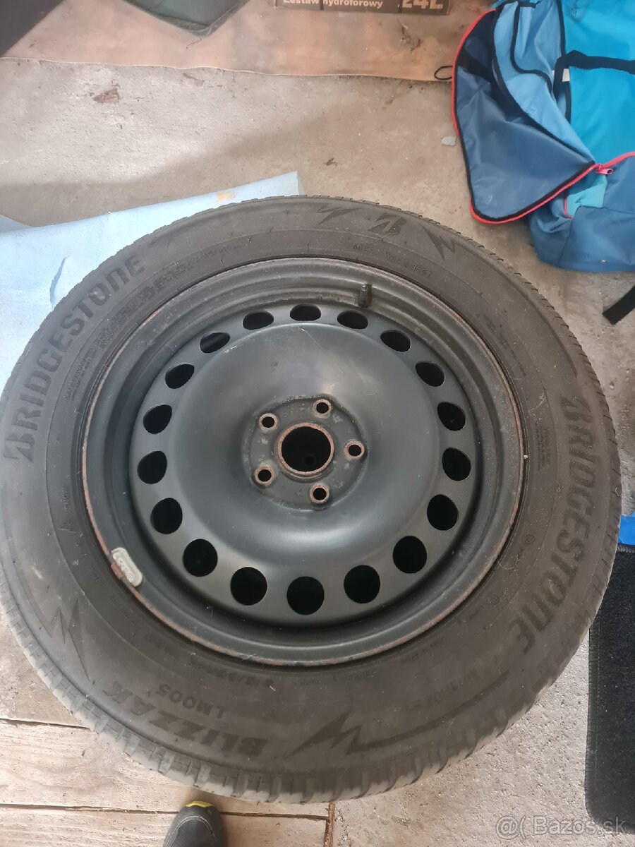 Zimné pneumatiky+disky 215/65 R17