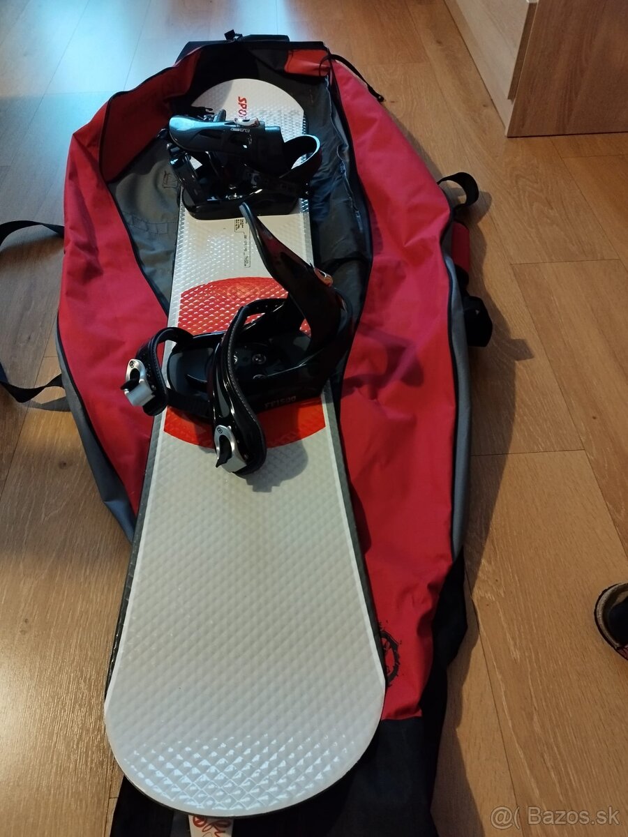 Snowboard + full výbava