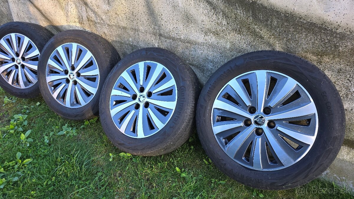 Predam letne kolesa 215/55 R17 Skoda Superb III DRAKON