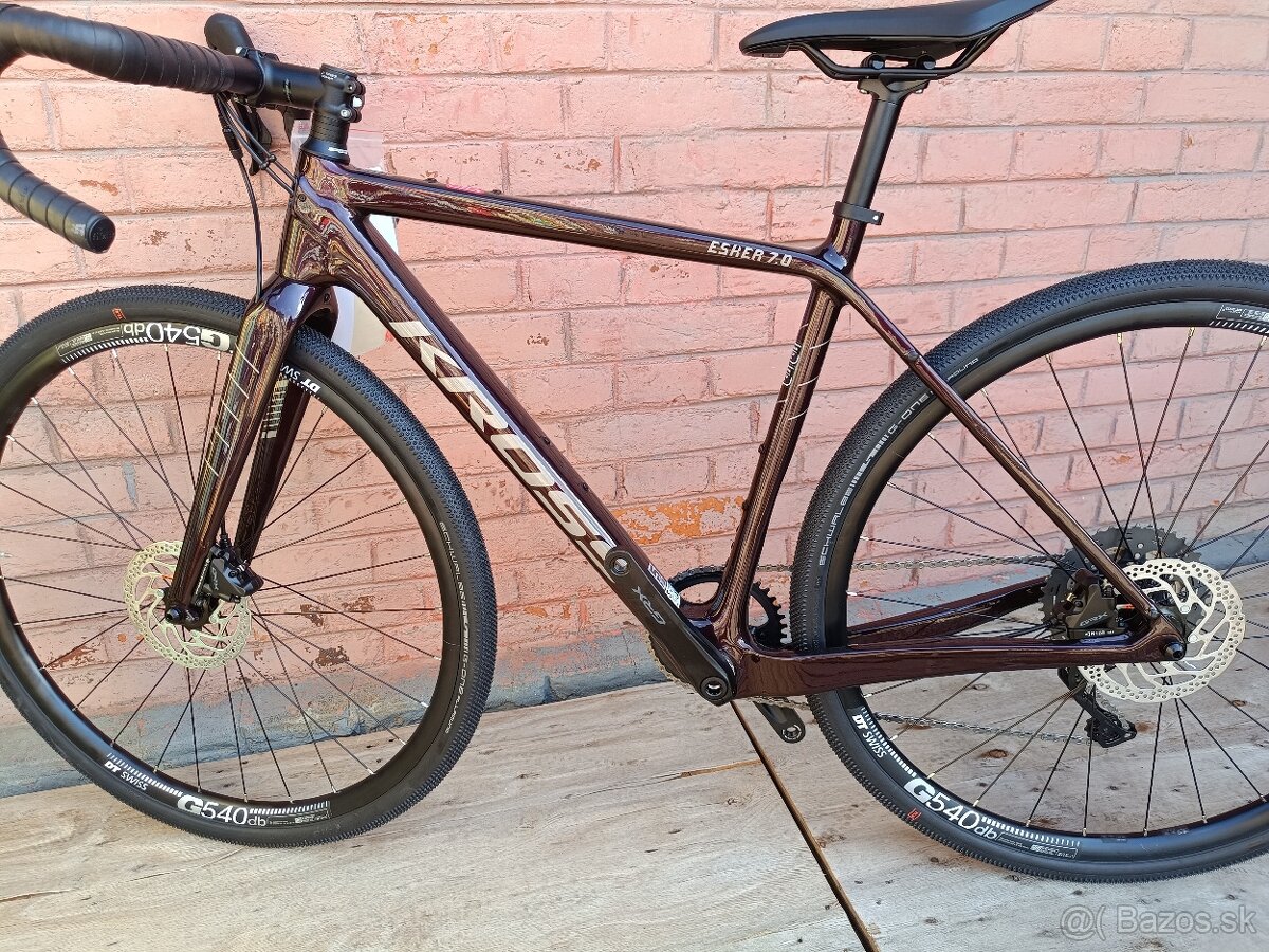 Nový gravek bicykel gravel Kross Esker 7.0 2024 carbon "19"