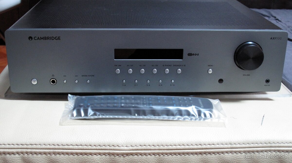 Cambridge Audio AXR100 100-Watt Stereo Receiver s Bluetooth