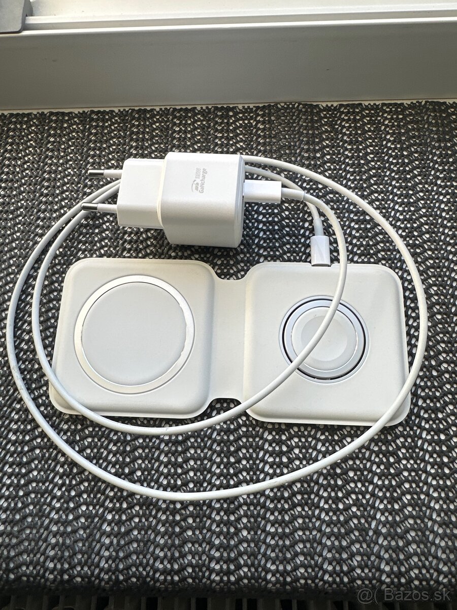 Apple duo magsafe nabíjačka a Swissten adaptér 35W