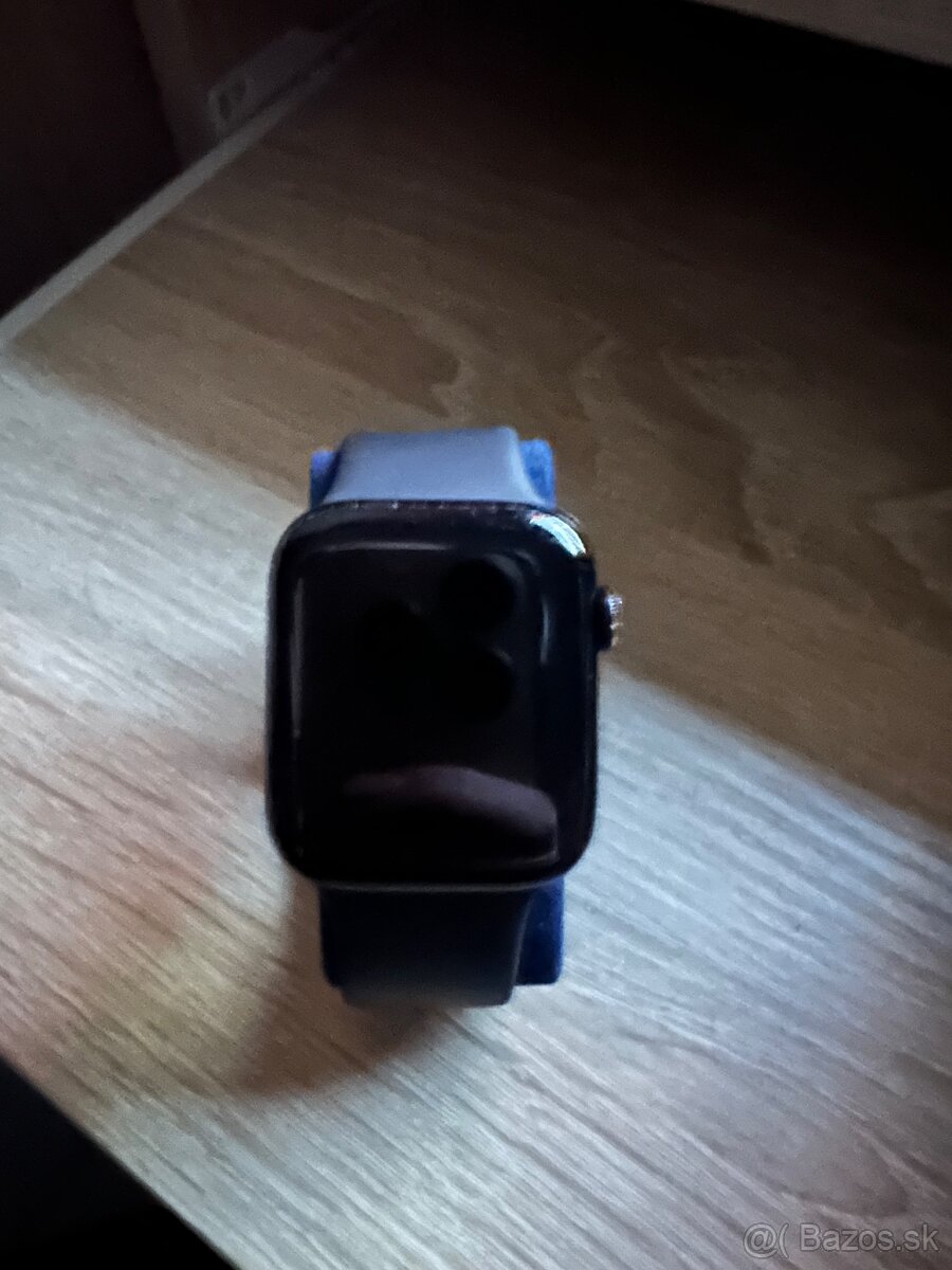 Apple Watch SE 2 (2023) 44mm