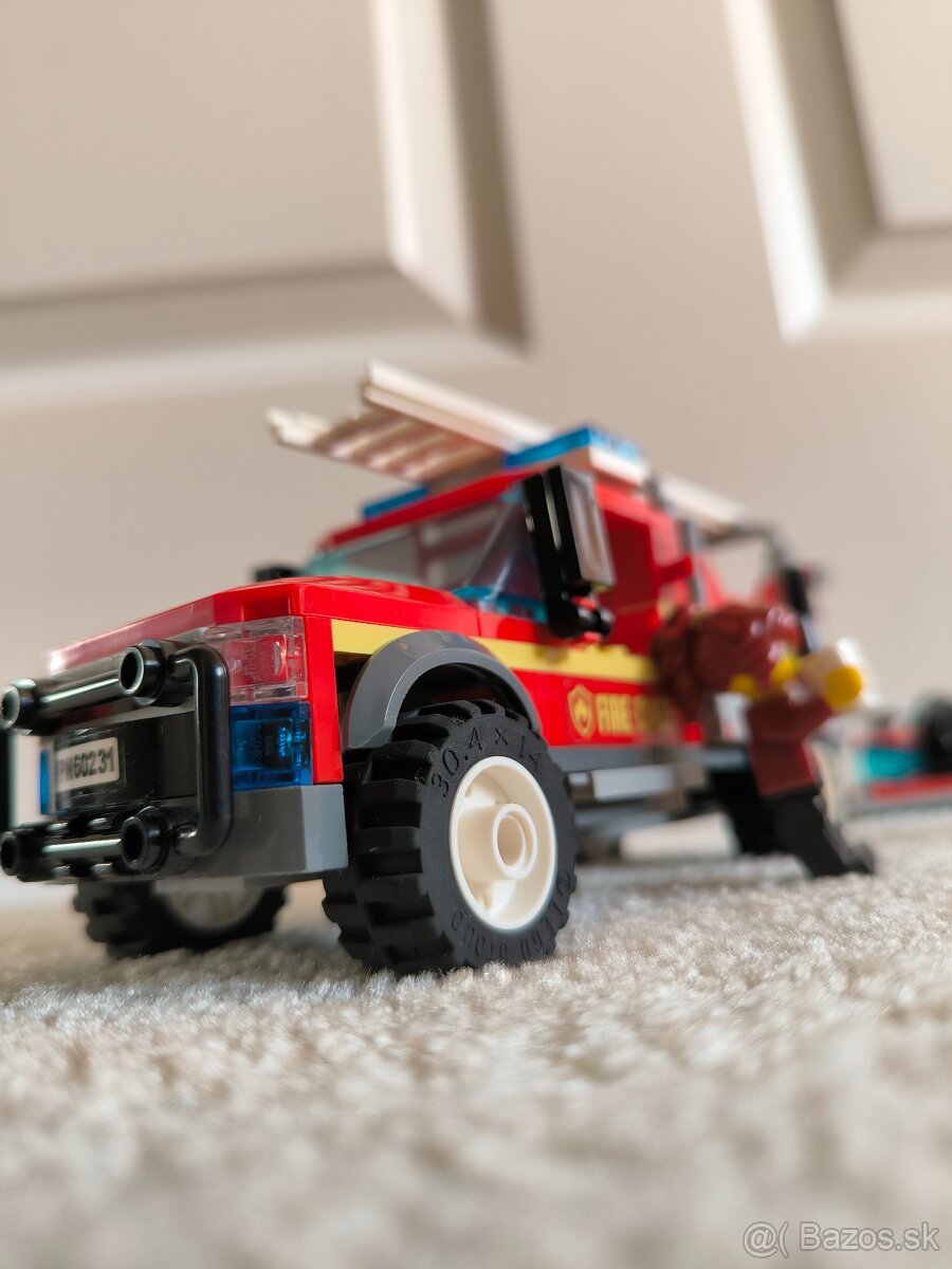 LEGO City - Zásahové auto veliteľky hasičov