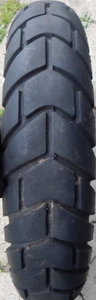 120/80 r18 pneu